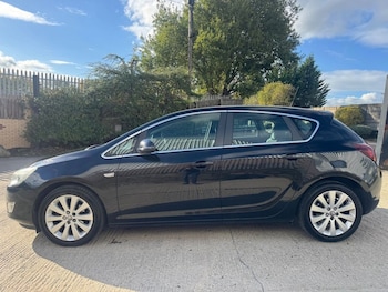 Used Vauxhall Astra 2010 for sale - 76595988: Photo
