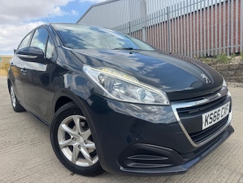 Used Peugeot 208 2016 for sale - 79358771: Photo