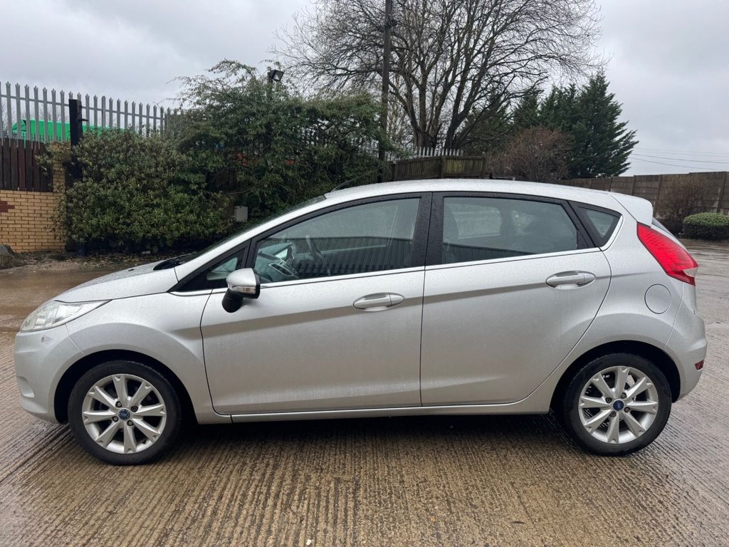 Used Ford Fiesta 2010 for sale - 77546787: Photo 2