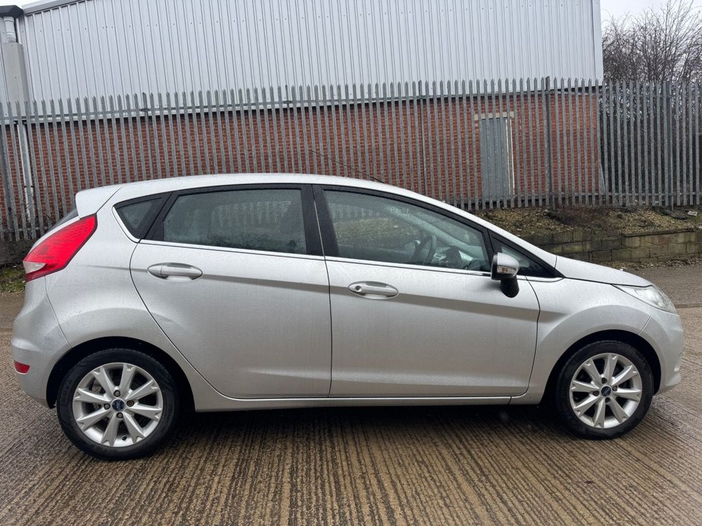 Used Ford Fiesta 2010 for sale - 77546787: Photo 5
