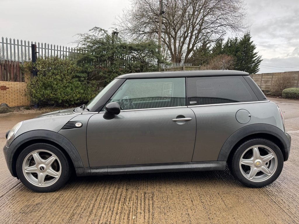 Used MINI Hatch 2010 for sale - 77188245: Photo 2