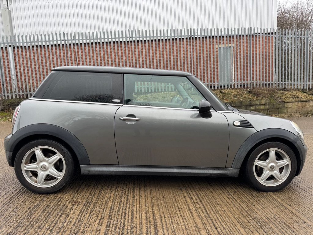 Used MINI Hatch 2010 for sale - 77188245: Photo 4