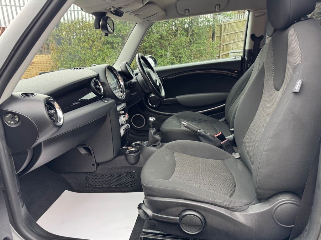 Used MINI Hatch 2010 for sale - 77188245: Photo 5