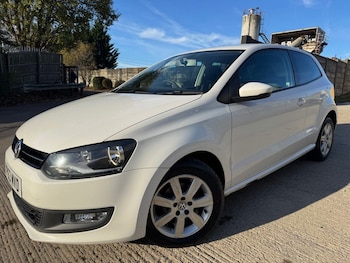 Used Volkswagen Polo 2013 for sale - 76655136: Photo