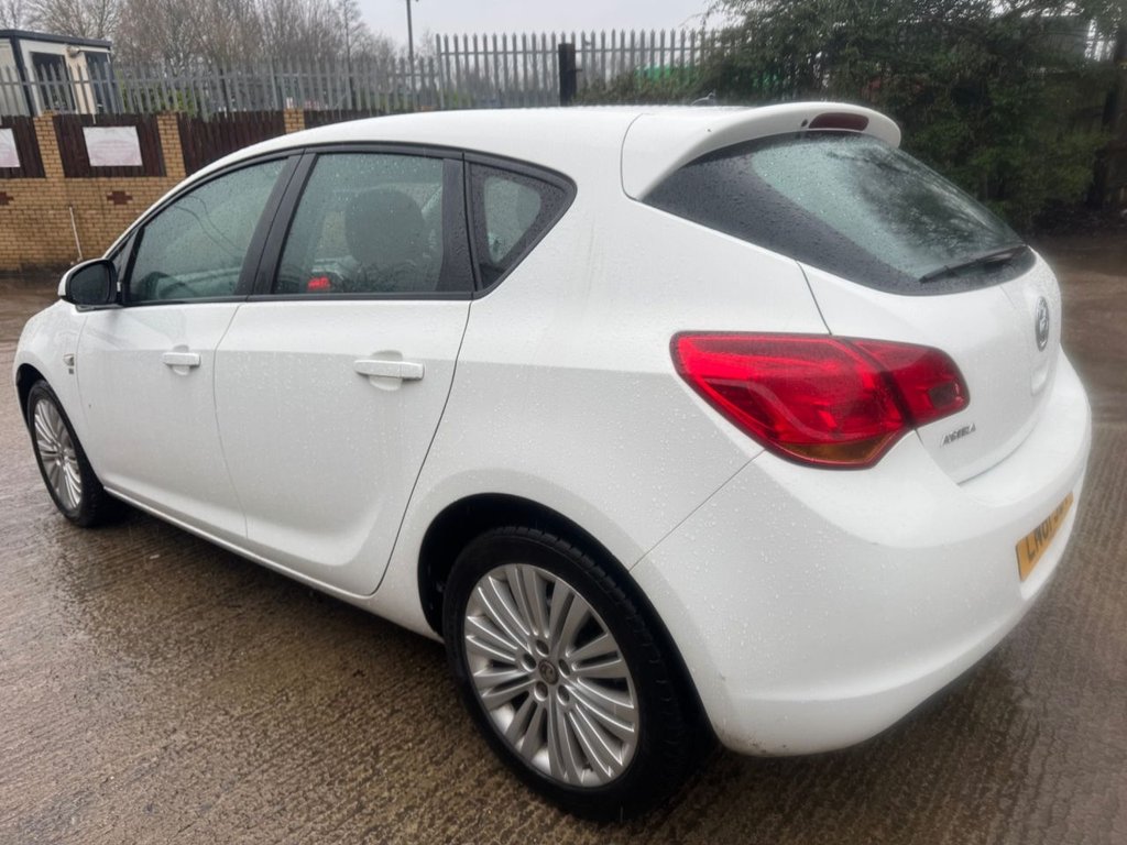 Used Vauxhall Astra 2011 for sale - 77451979: Photo 12