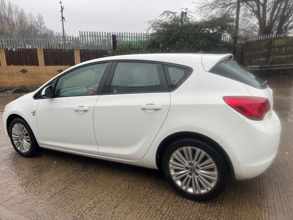 Used Vauxhall Astra 2011 for sale - 77451979: Photo 6