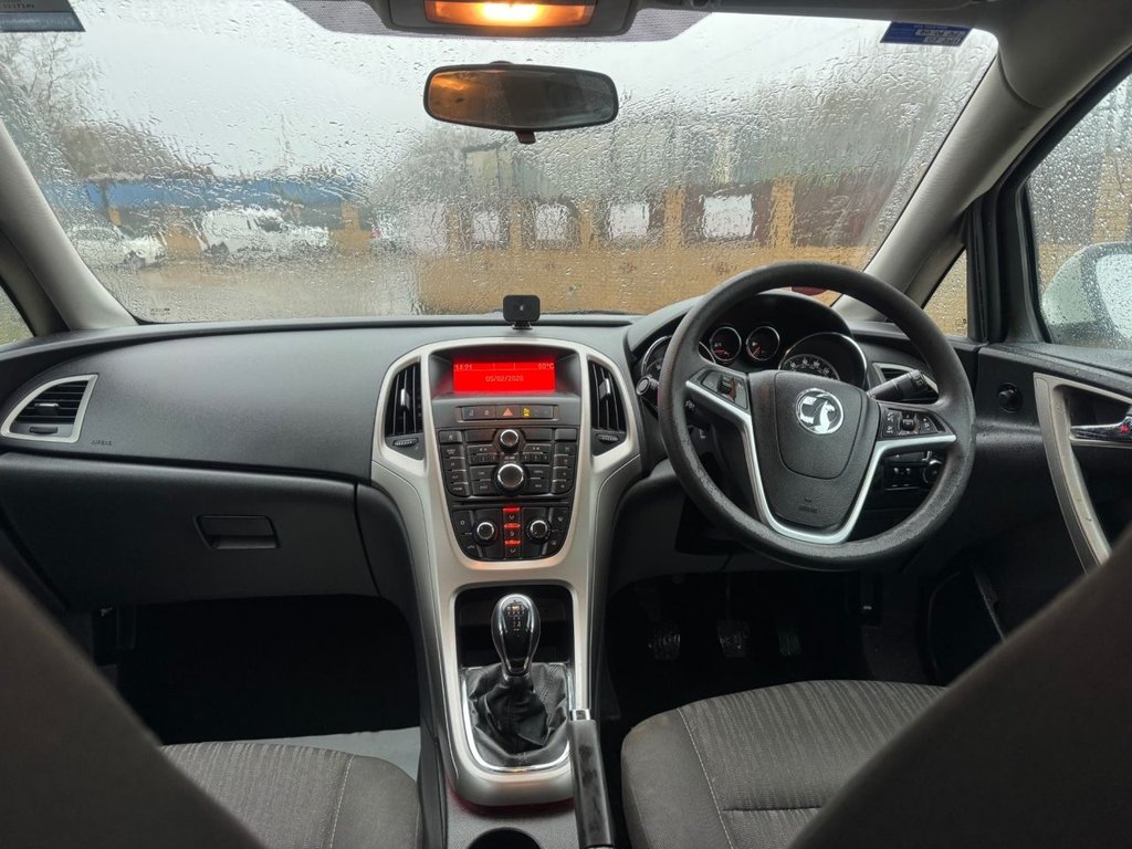 Used Vauxhall Astra 2011 for sale - 77451979: Photo 7