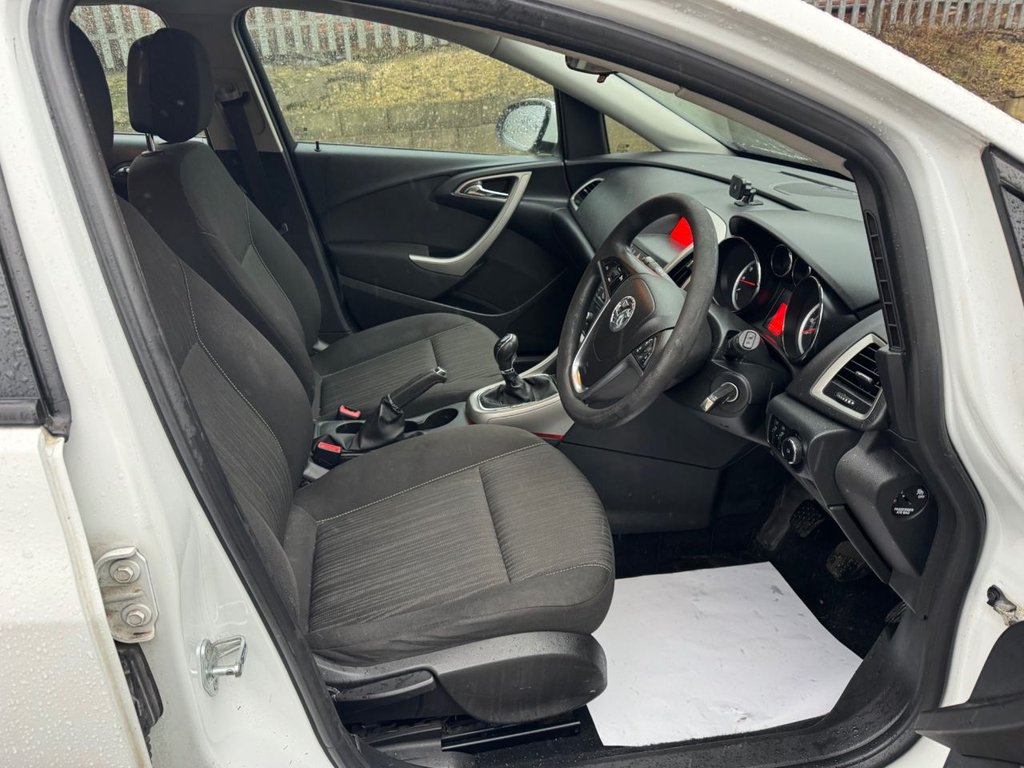 Used Vauxhall Astra 2011 for sale - 77451979: Photo 9