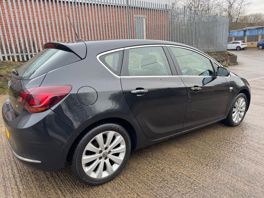 Used Vauxhall Astra 2012 for sale - 77140029: Photo 14
