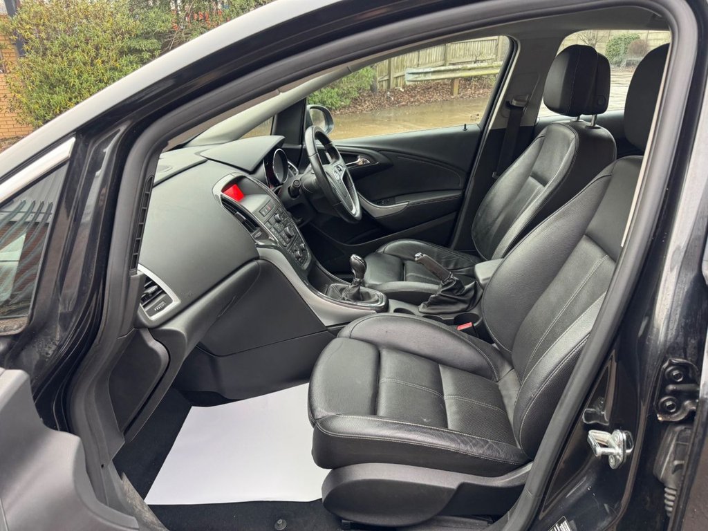 Used Vauxhall Astra 2012 for sale - 77140029: Photo 5