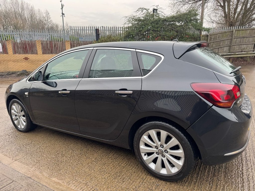 Used Vauxhall Astra 2012 for sale - 77140029: Photo 6