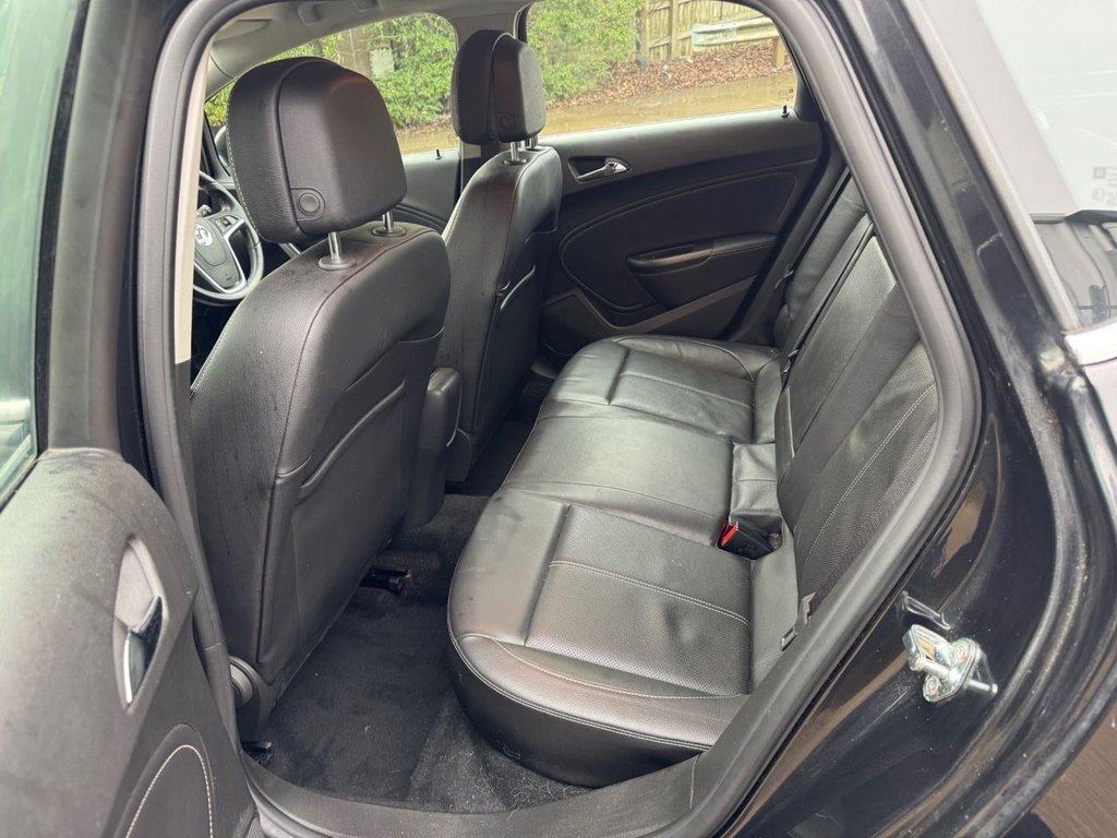 Used Vauxhall Astra 2012 for sale - 77140029: Photo 9