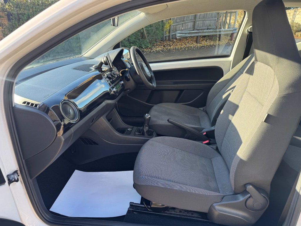 Used Volkswagen up! 2013 for sale - 76784008: Photo 5