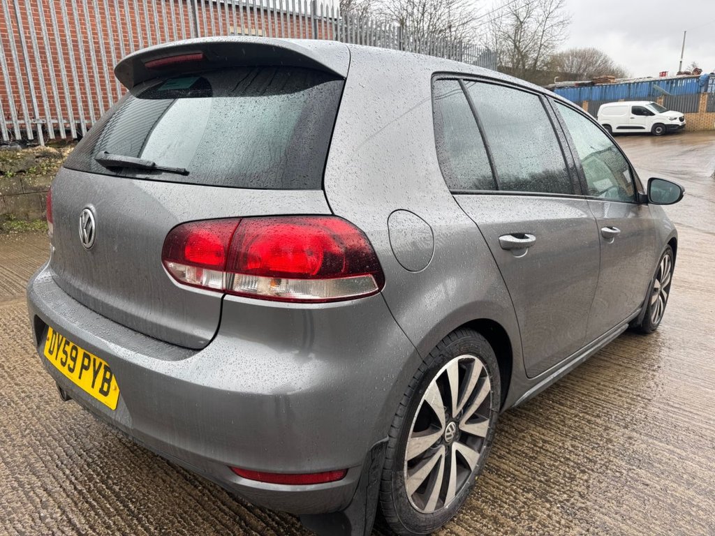 Used Volkswagen Golf 2009 for sale - 77693610: Photo 10