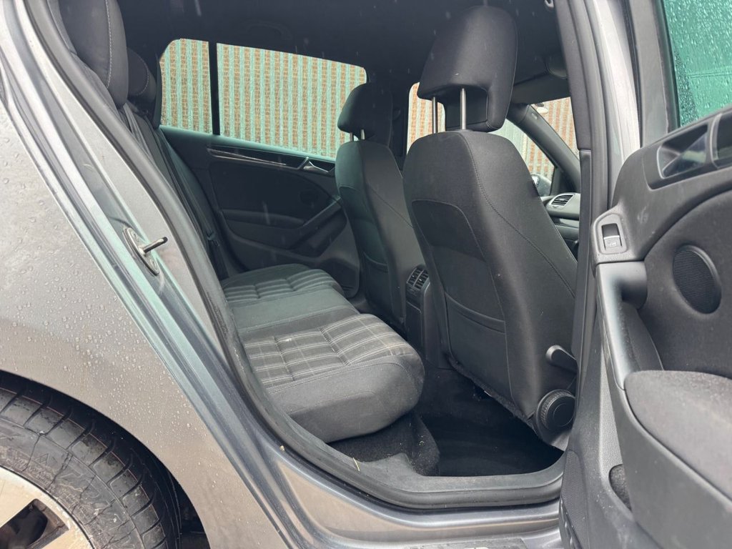 Used Volkswagen Golf 2009 for sale - 77693610: Photo 6