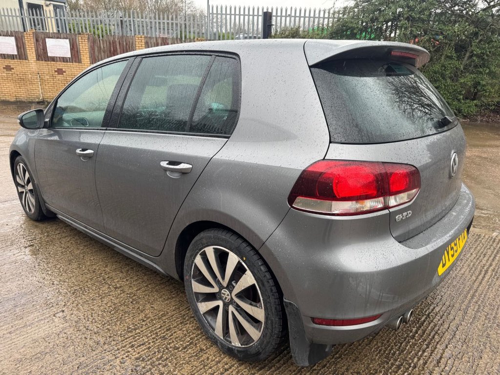 Used Volkswagen Golf 2009 for sale - 77693610: Photo 9