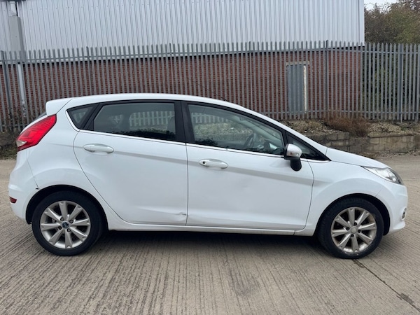 Used Ford Fiesta 2011 for sale - 76313170: Photo 4