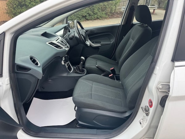 Used Ford Fiesta 2011 for sale - 76313170: Photo 5