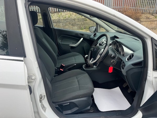 Used Ford Fiesta 2011 for sale - 76313170: Photo 9