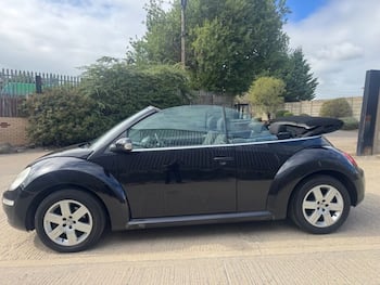 Used Volkswagen Beetle 2010 for sale - 79871453: Photo