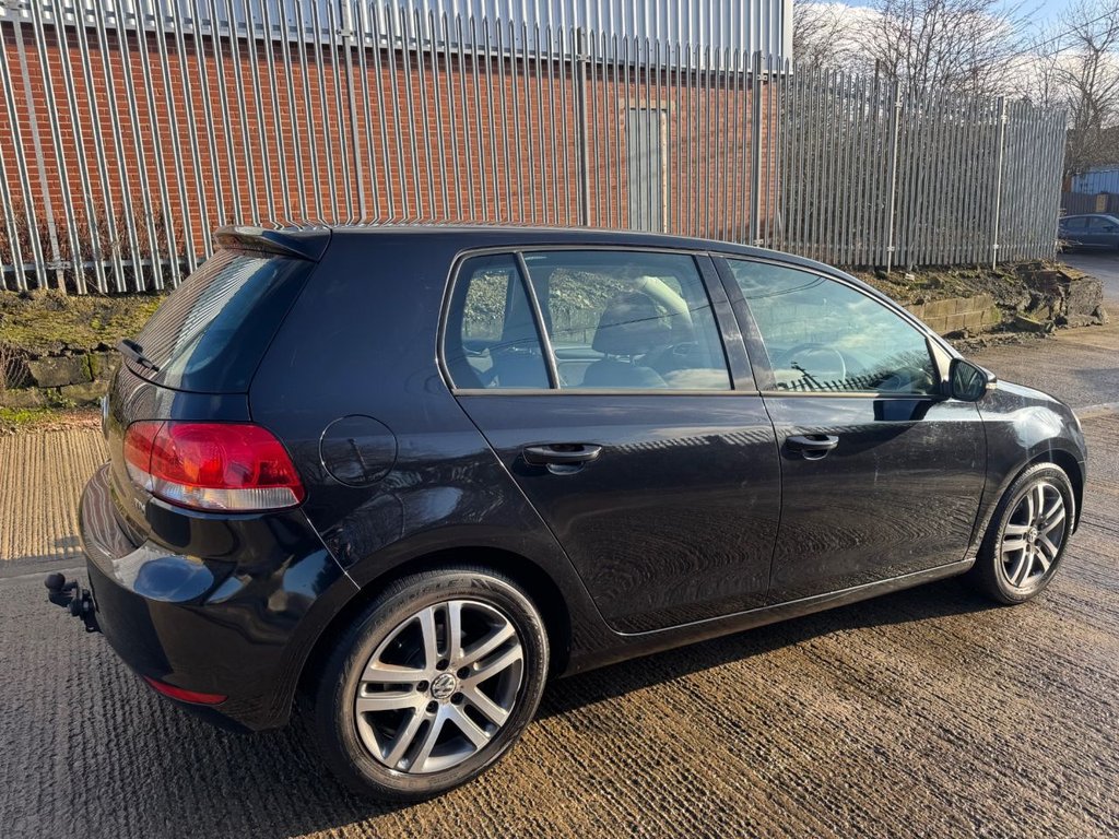 Used Volkswagen Golf 2010 for sale - 77227001: Photo 10