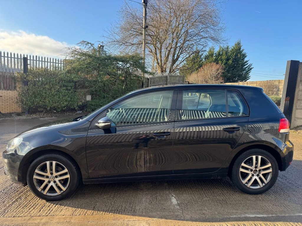 Used Volkswagen Golf 2010 for sale - 77227001: Photo 2