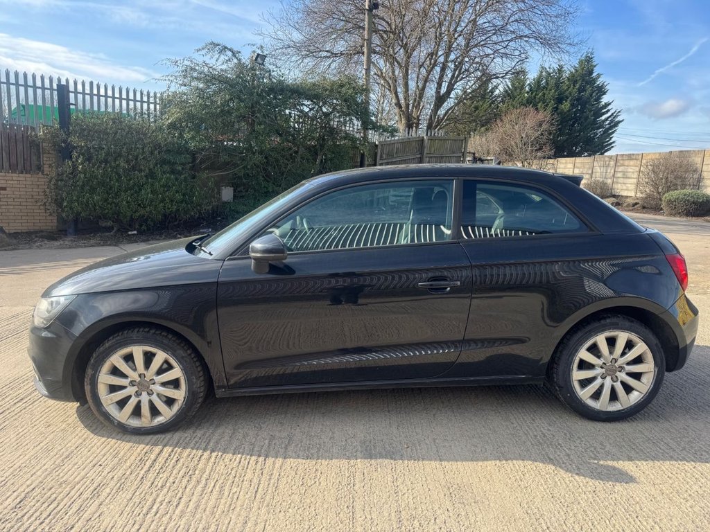 Used Audi A1 2012 for sale - 77667646: Photo 2