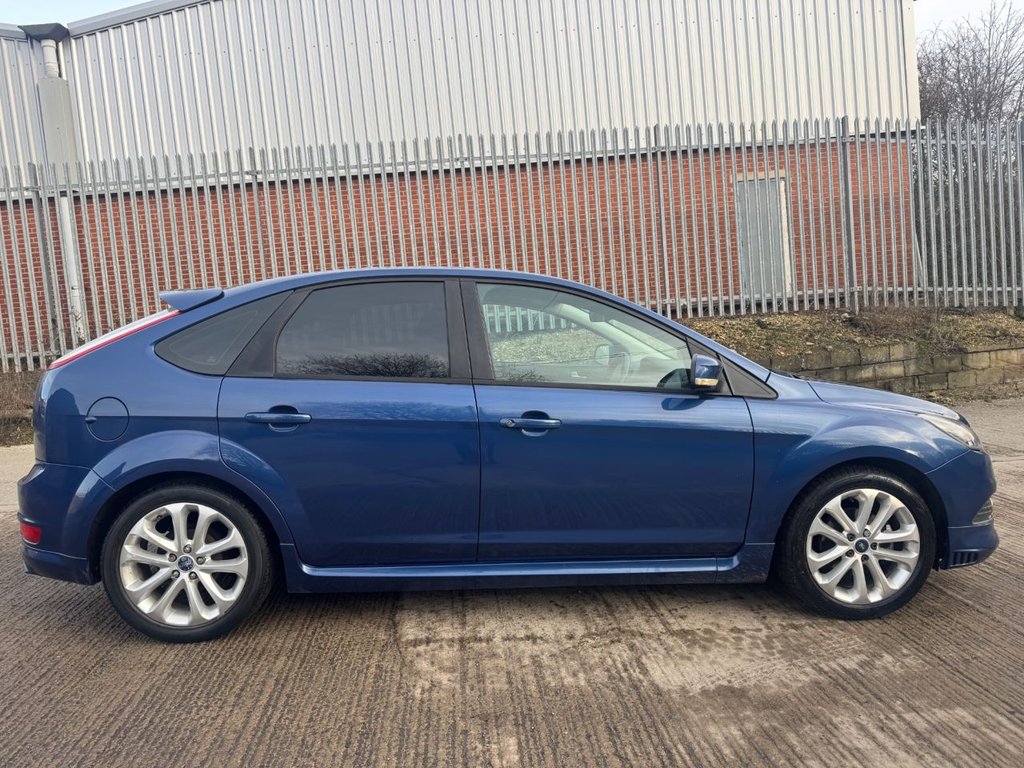 Used Ford Focus 2010 for sale - 77200562: Photo 4