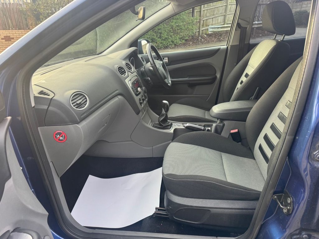 Used Ford Focus 2010 for sale - 77200562: Photo 5