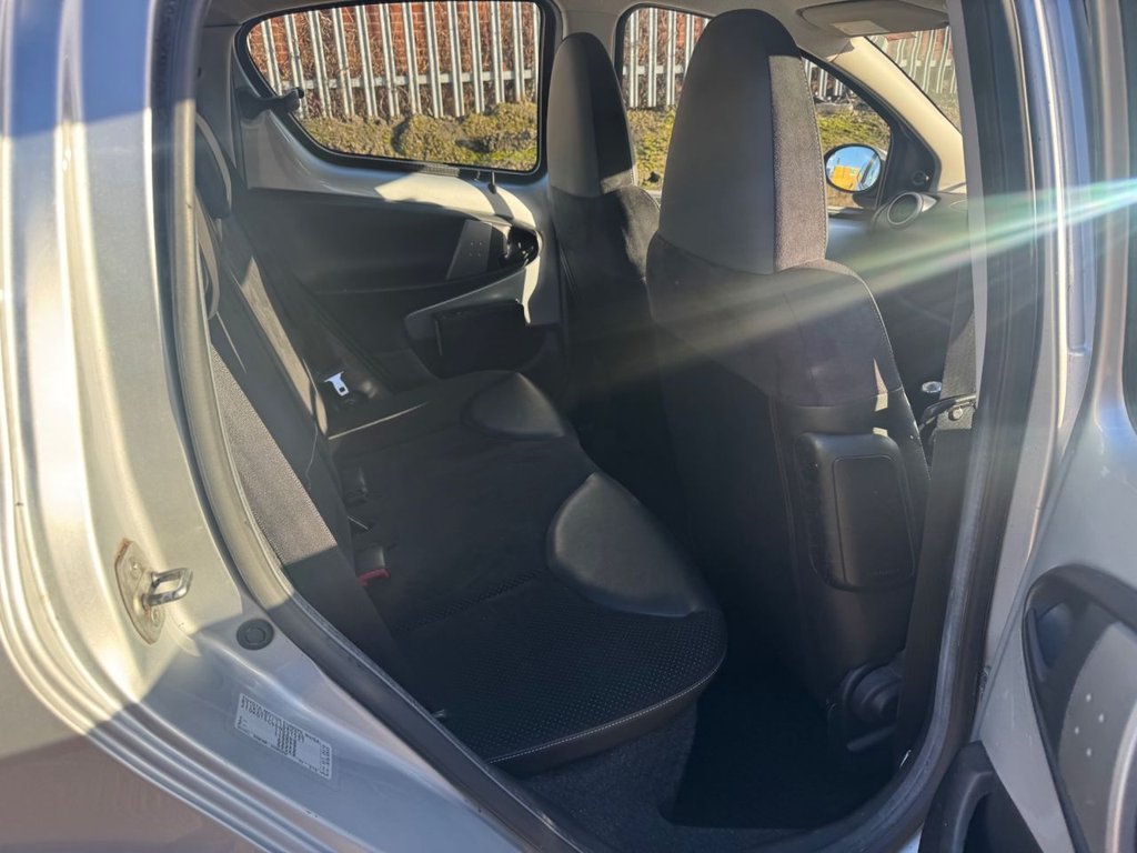 Used Toyota AYGO 2012 for sale - 77007243: Photo 11