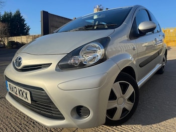 2012 (12) - 1.0 VVT-i Ice Hatchback 5dr Petrol Manual Euro 5 (67 ps)