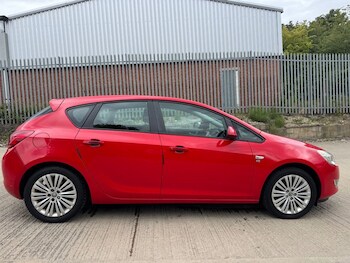 Used Vauxhall Astra 2011 for sale - 75642543: Photo