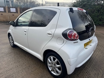 Used Toyota AYGO 2013 for sale - 77171706: Photo