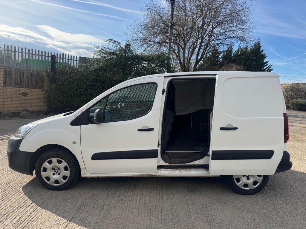Used Peugeot Partner 2018 for sale - 77673653: Photo 2
