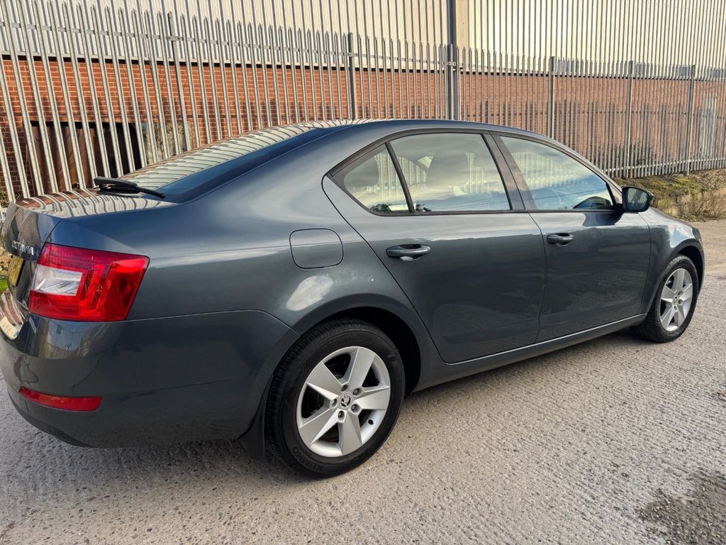 Used Skoda Octavia 2015 for sale - 76632224: Photo 14
