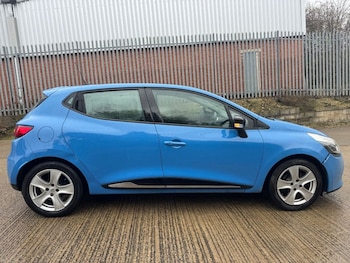 Used Renault Clio 2013 for sale - 76617781: Photo