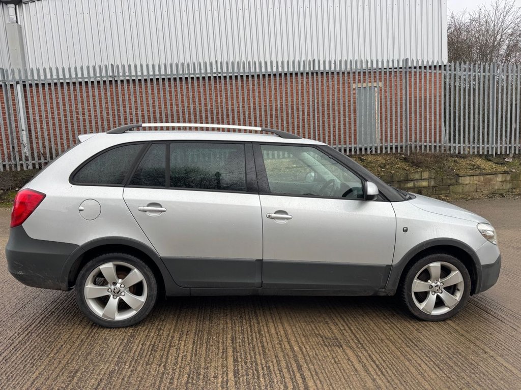 Used Skoda Fabia 2014 for sale - 77408390: Photo 4