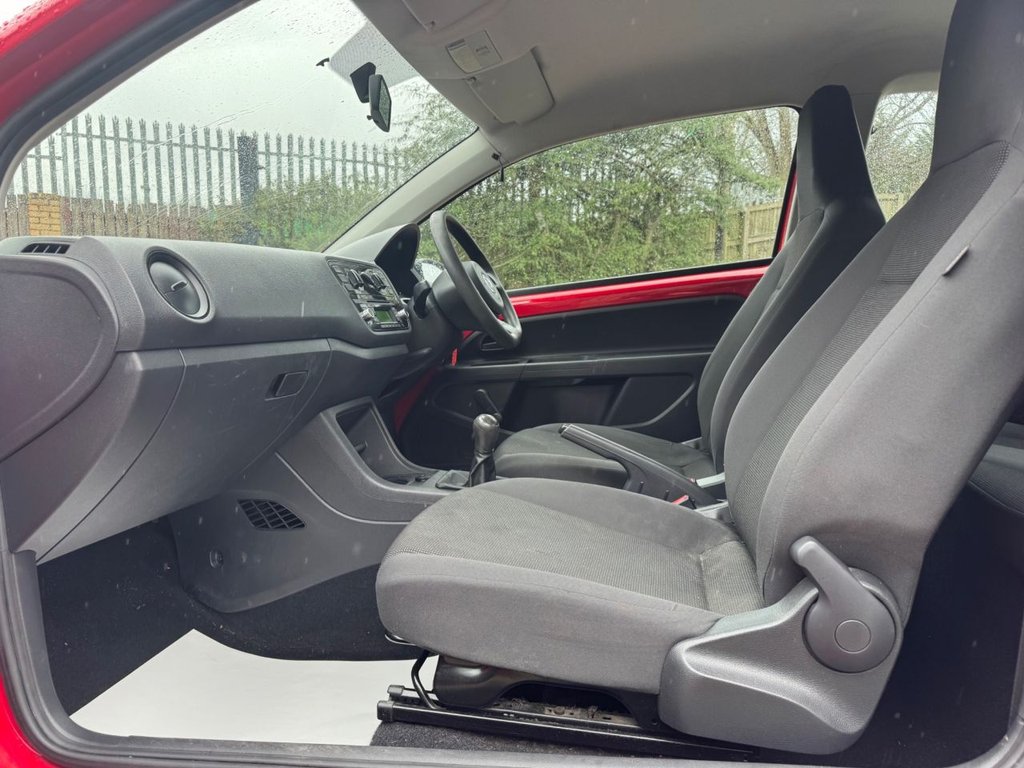 Used Volkswagen up! 2013 for sale - 77693478: Photo 4