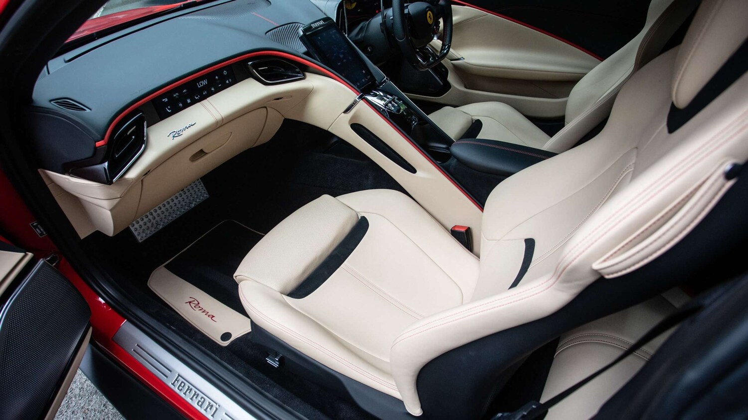 Used Ferrari Roma 2021 for sale - 77553192: Photo 22