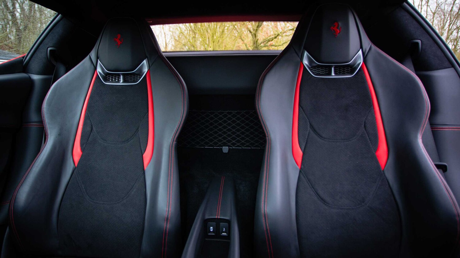 Used Ferrari 296 GTB 2022 for sale - 75861172: Photo 17