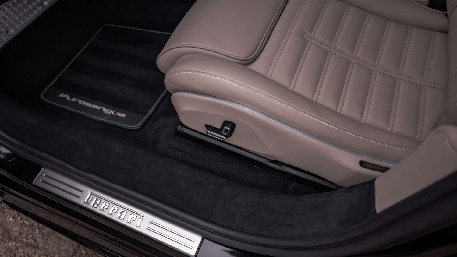 Used Ferrari Purosangue 2024 for sale - 77972937: Photo 18