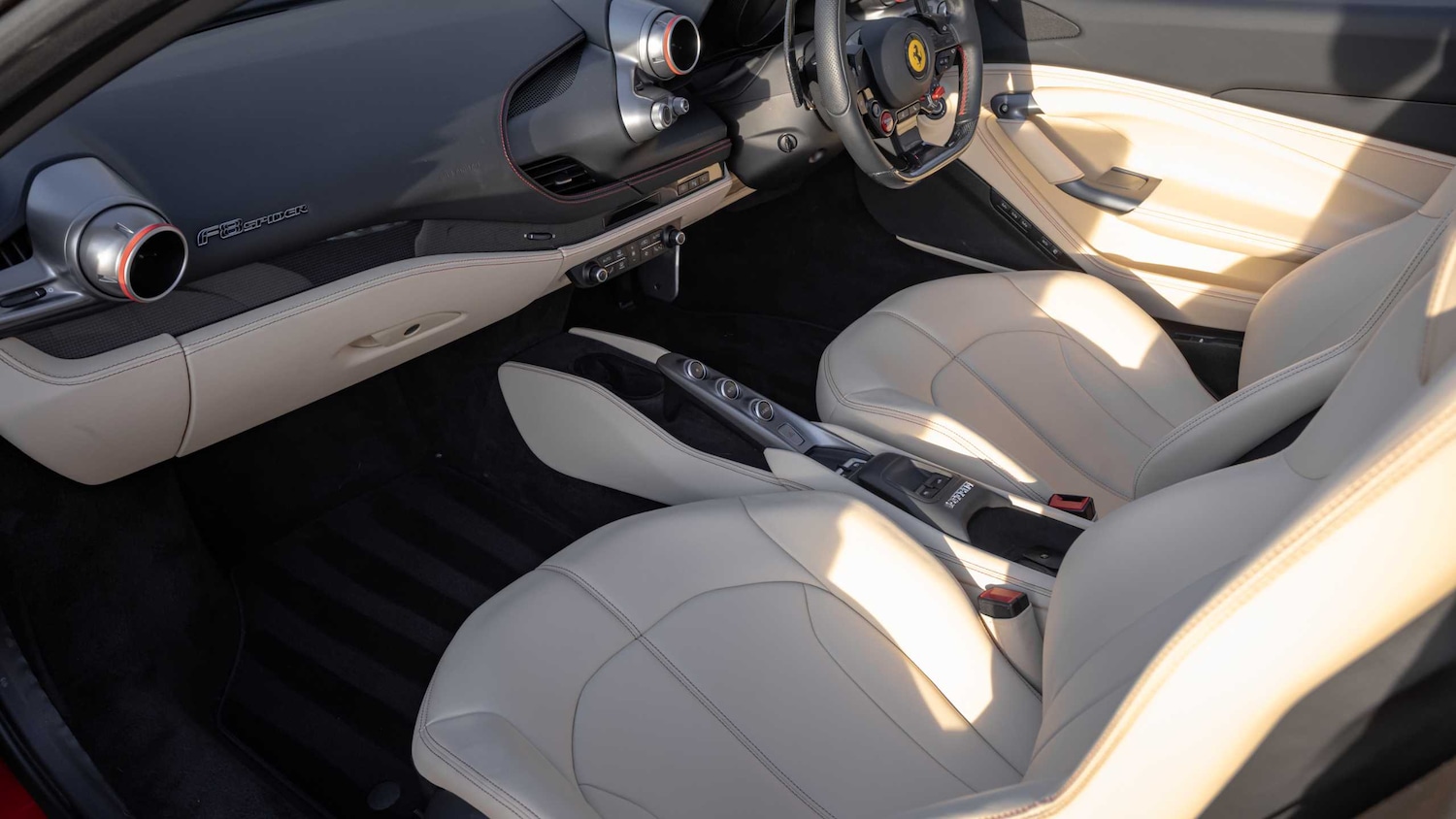 Used Ferrari F8 Spider 2021 for sale - 77147398: Photo 13