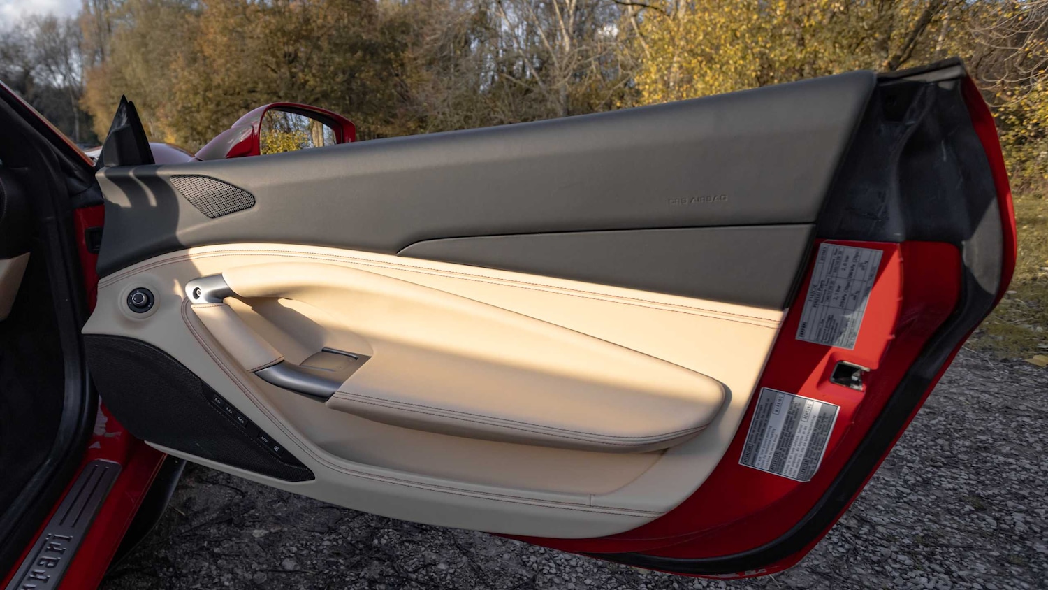 Used Ferrari F8 Spider 2021 for sale - 77147398: Photo 17