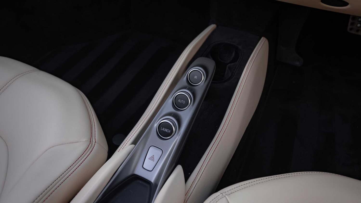 Used Ferrari F8 Spider 2021 for sale - 77147398: Photo 22