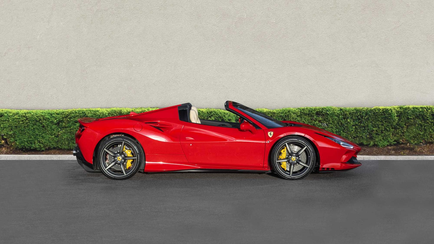 Used Ferrari F8 Spider 2021 for sale - 77147398: Photo 5