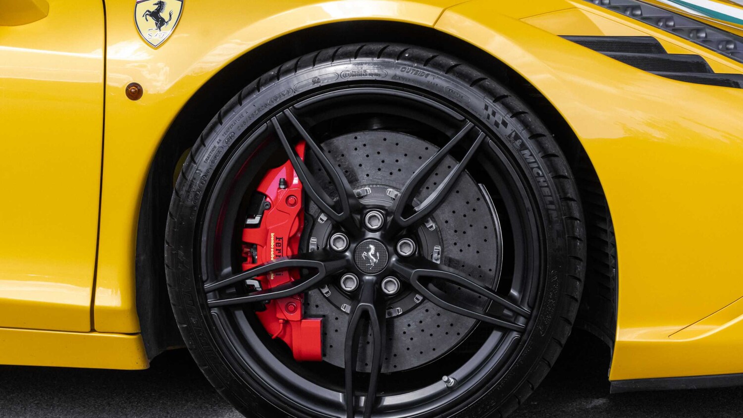 Used Ferrari 812 Competizione 2023 for sale - 75785174: Photo 34