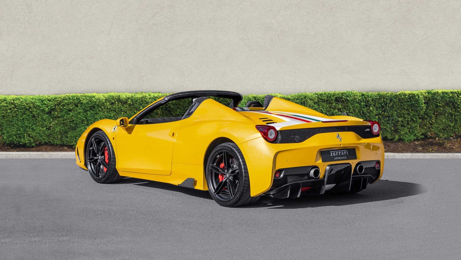 Used Ferrari 812 Competizione 2023 for sale - 75785174: Photo 8