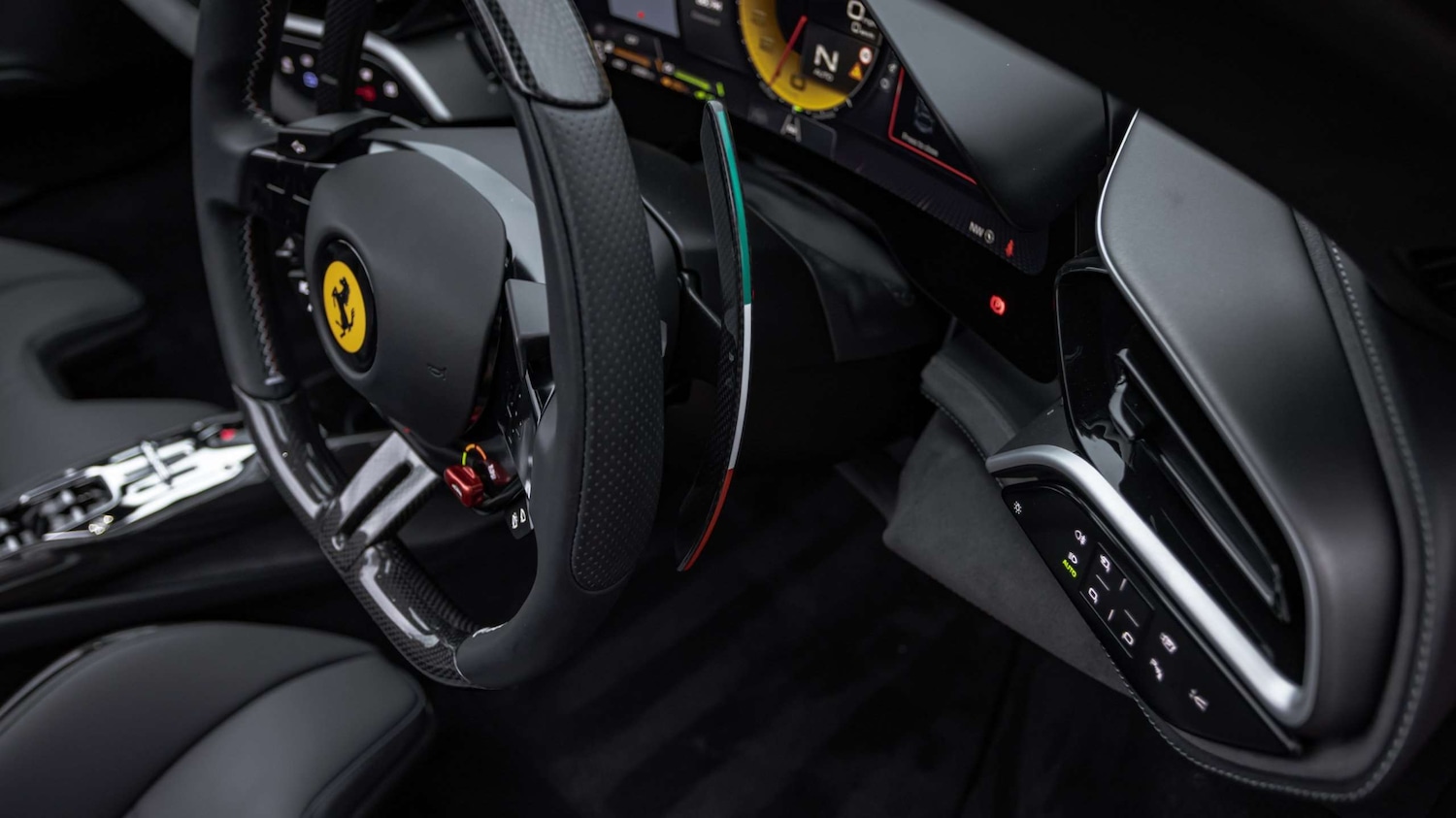 Used Ferrari 296 GTS 2024 for sale - 77219551: Photo 21