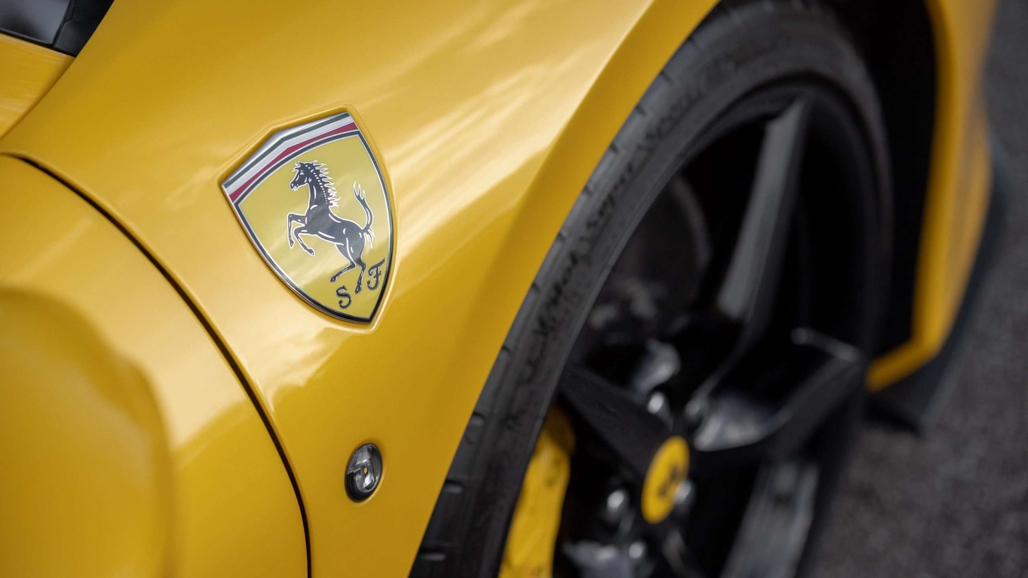 Used Ferrari F8 Spider 2021 for sale - 77257261: Photo 13