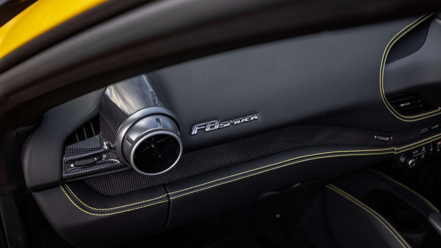 Used Ferrari F8 Spider 2021 for sale - 77257261: Photo 17